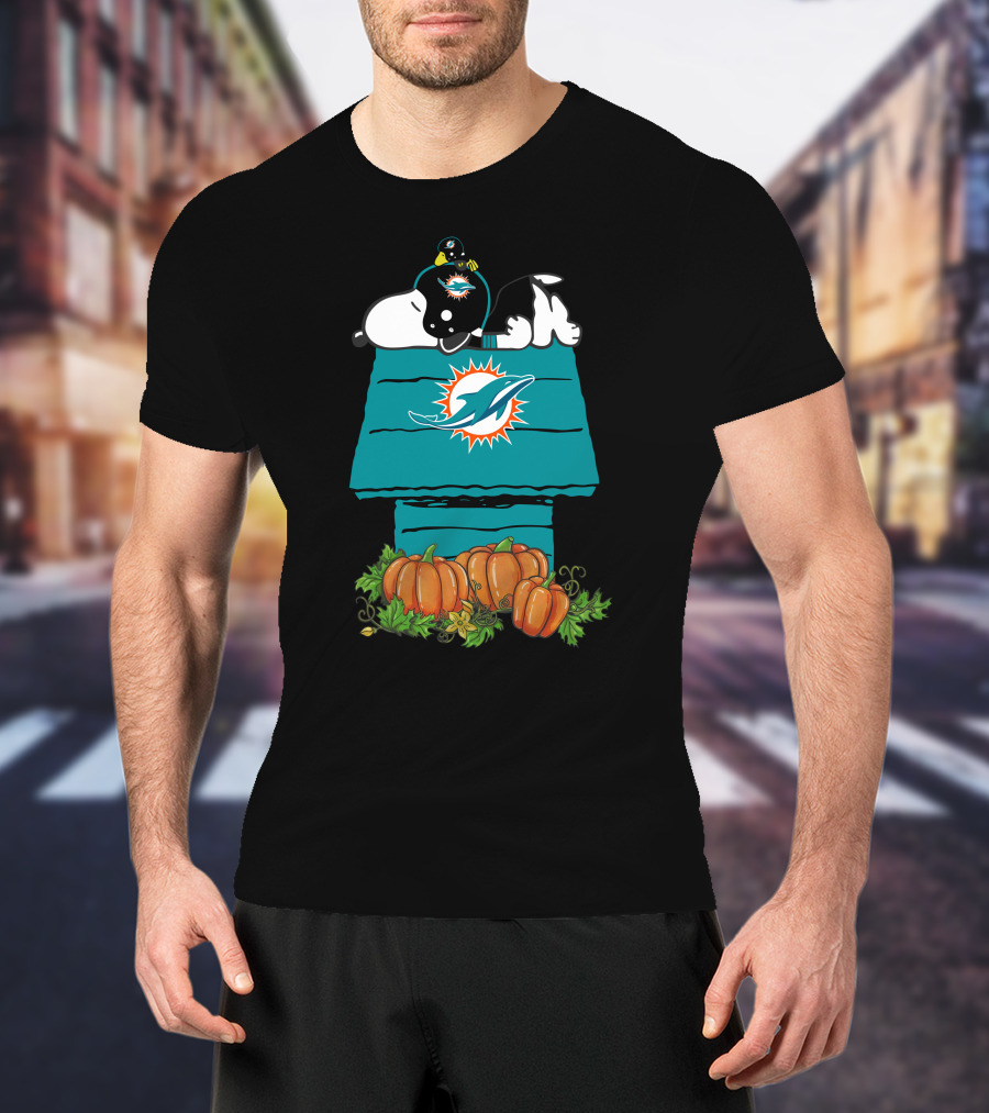 Miami Dolphins Snoopy Halloween Pumpkins T-Shirt