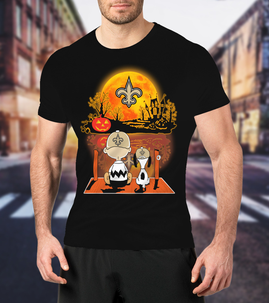New Orleans Saints Halloween Snoopy Charlie Brown Pumpkin Scene T-Shirt