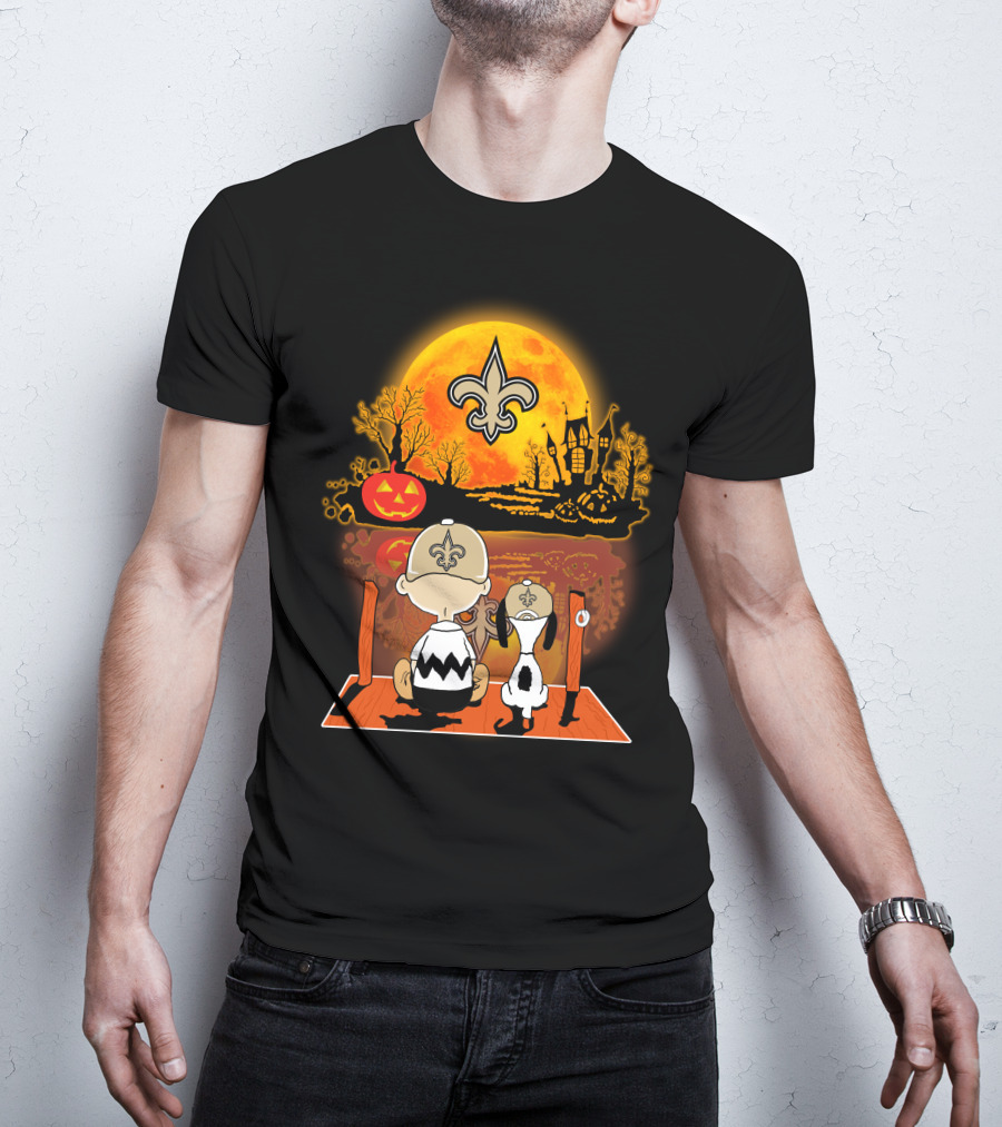 New Orleans Saints Halloween Snoopy Charlie Brown Pumpkin Scene T-Shirt