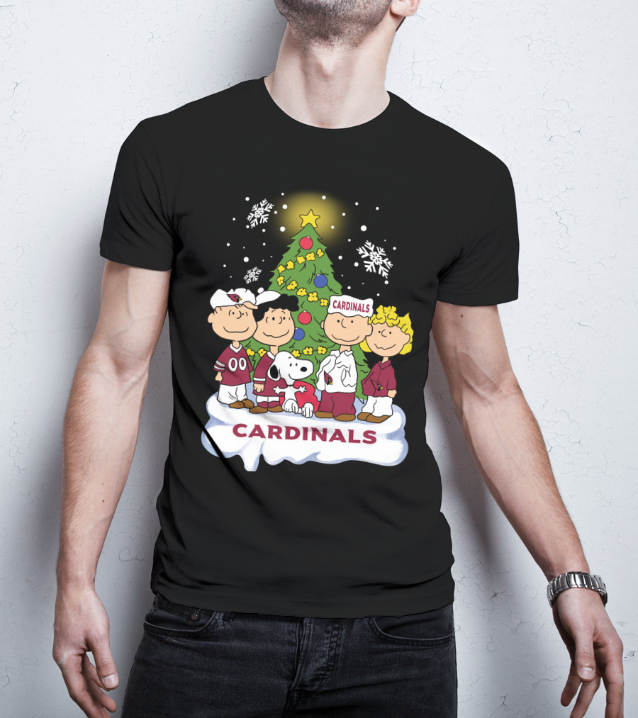 Snoopy Cardinals Christmas Peanuts Gang T-Shirt