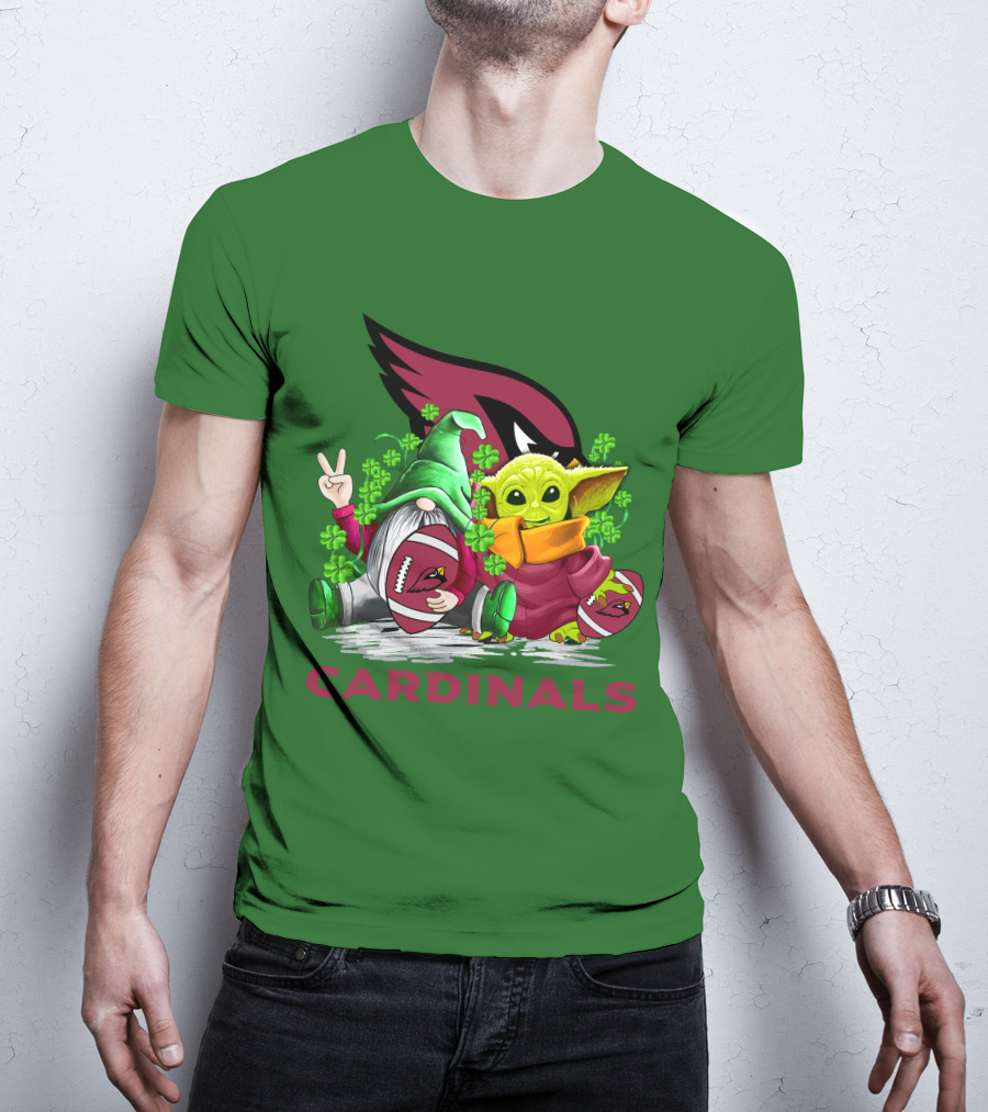 Arizona Cardinals Football Patrick's Day Gnome And Baby Alien With Shamrocks T-Shirt