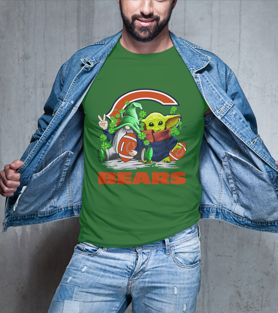 Chicago Bears St. Patrick's Day Football Gnome And Baby Alien T-Shirt