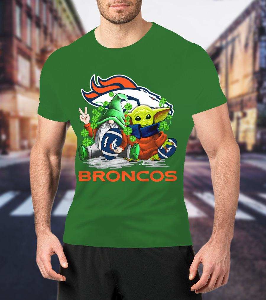 Denver Broncos Football St. Patrick’s Day Gnome And Green Alien With Shamrocks T-Shirt