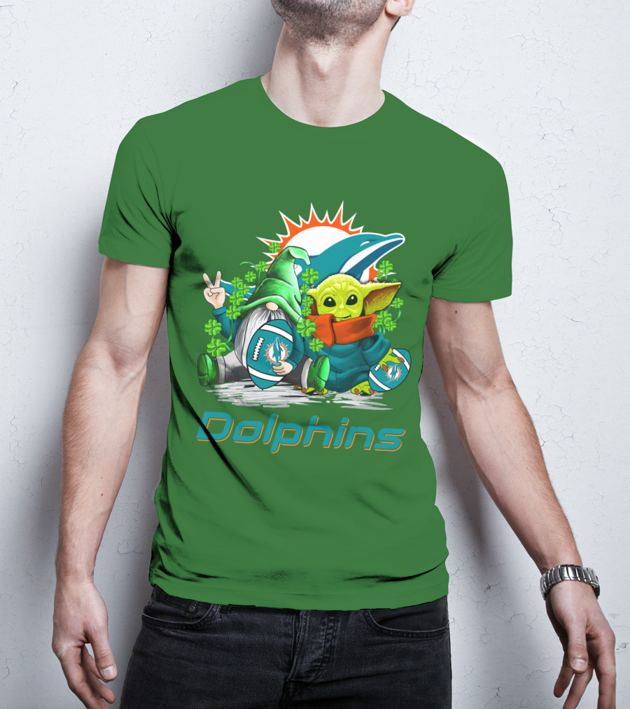 Miami Dolphins St Patrick's Day Football Gnome And Baby Alien With Shamrocks T-Shirt