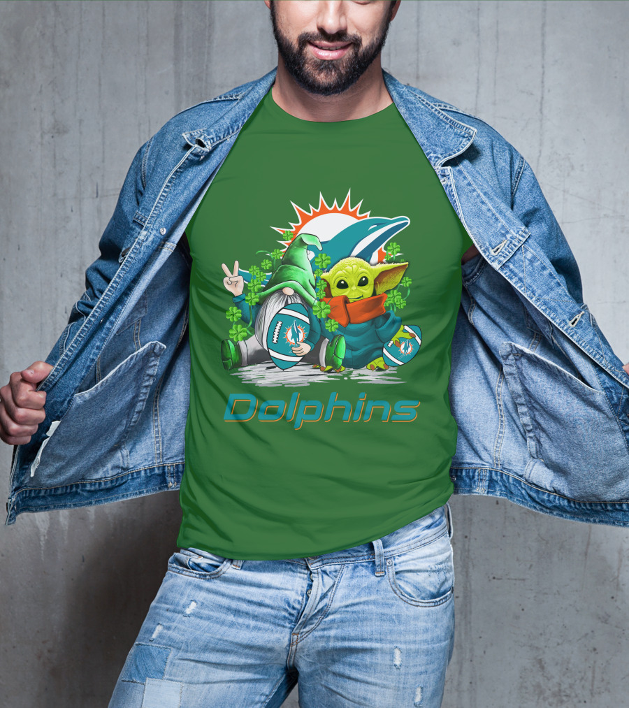 Miami Dolphins St Patrick's Day Football Gnome And Baby Alien With Shamrocks T-Shirt