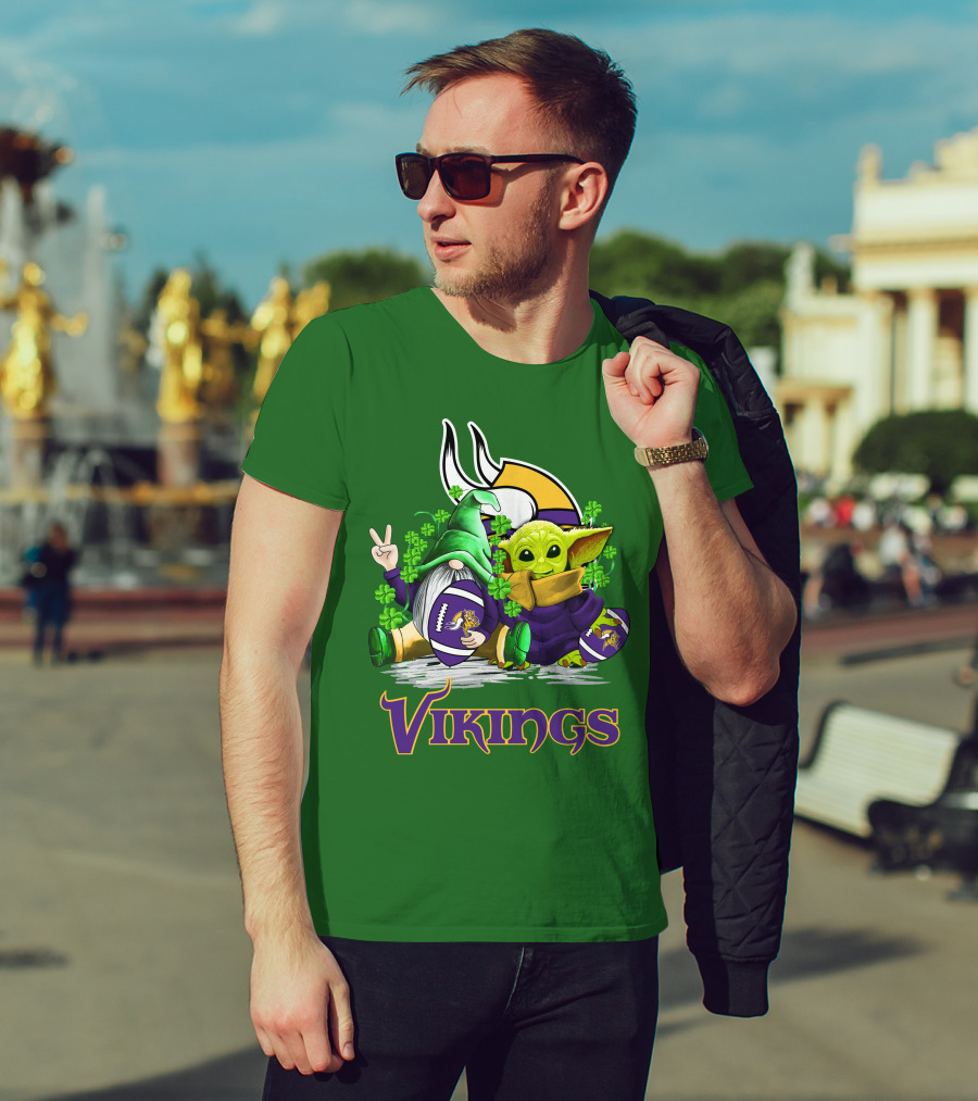 Vikings St. Patrick's Day Gnome And Green Alien With Football T-Shirt