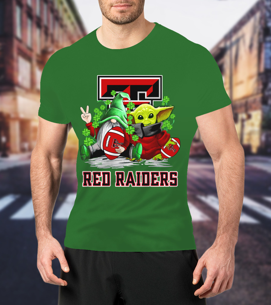 Texas Tech Red Raiders St. Patrick’s Day Football Gnome And Baby Alien With Shamrocks T-Shirt