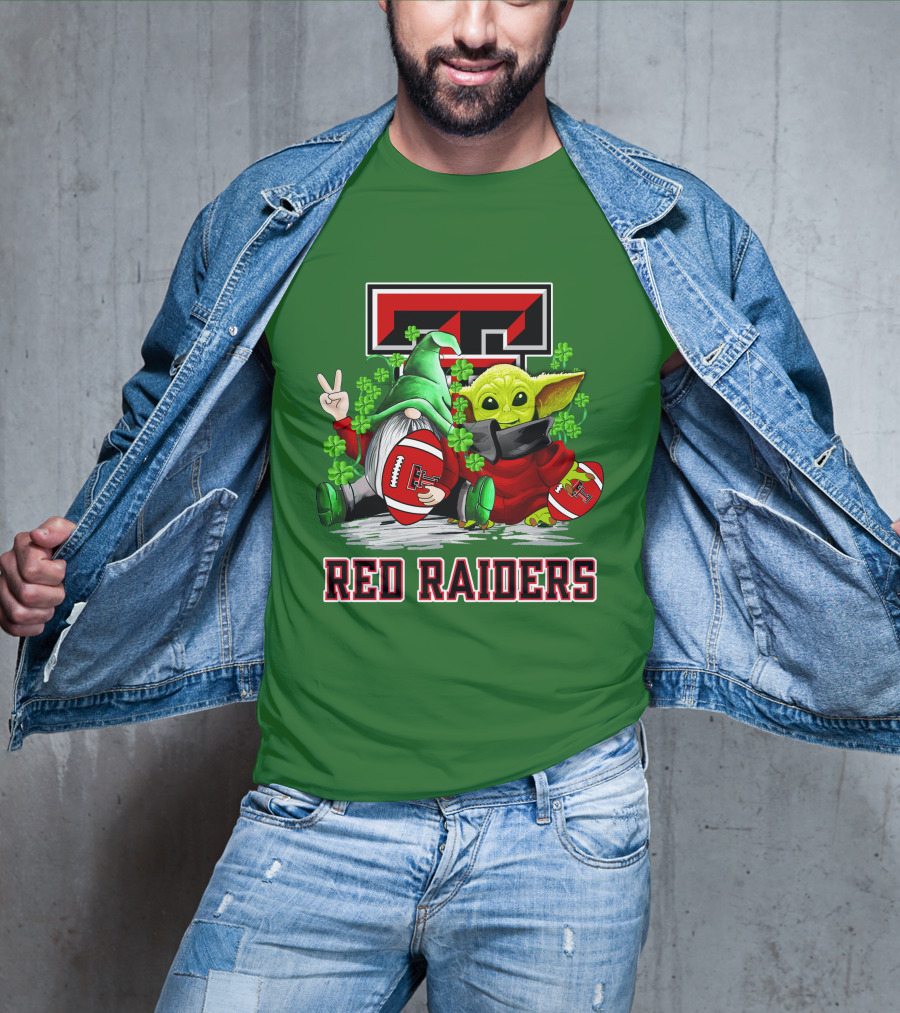 Texas Tech Red Raiders St. Patrick’s Day Football Gnome And Baby Alien With Shamrocks T-Shirt