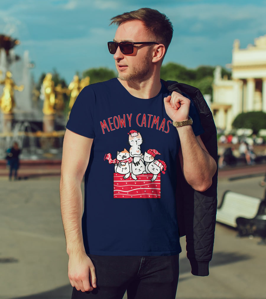 Meowy Catmas Cute Kawaii Anime Christmas Cats T-Shirt