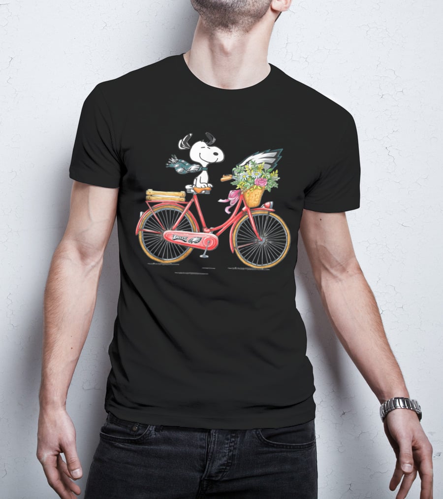 Philadelphia Eagles Snoopy Bicycle Ride With Flowers And Scarf T-Shirt