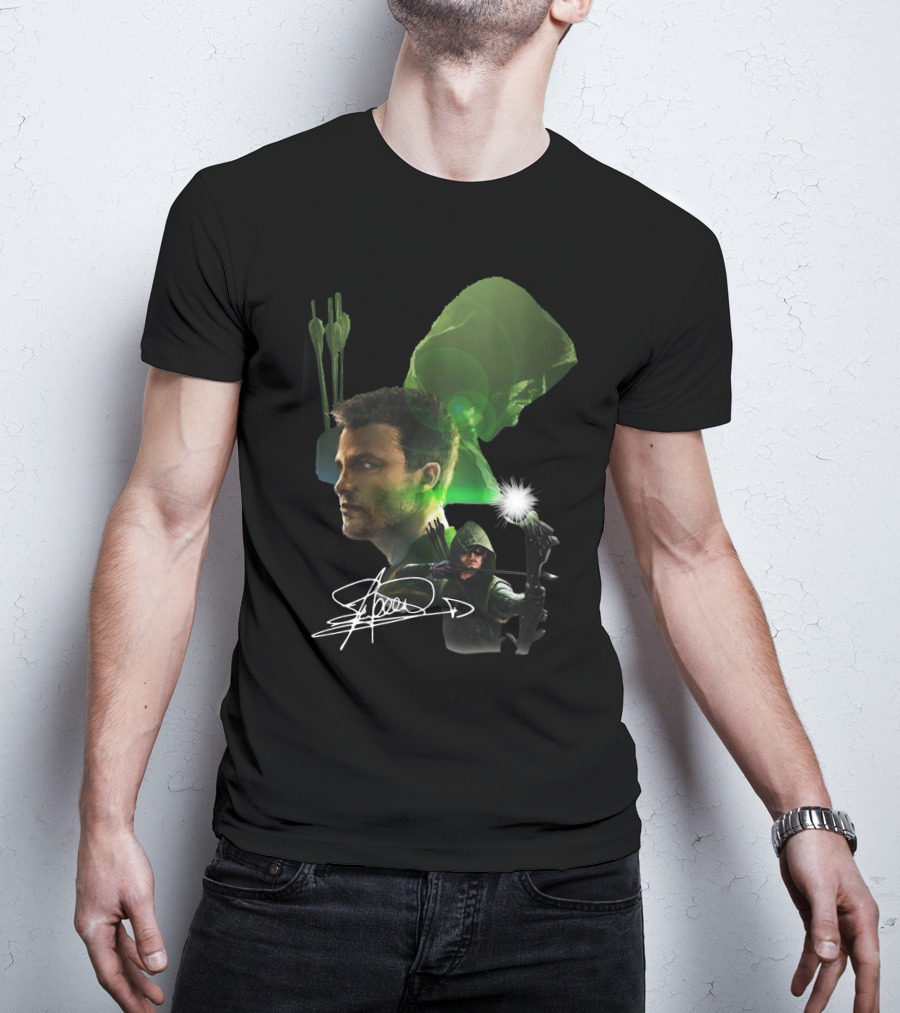 Stephen Amell Green Arrow Signed Hooded Archer Image T-Shirt