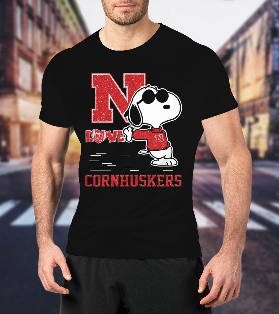 Snoopy Nebraska Cornhuskers Love N T-Shirt