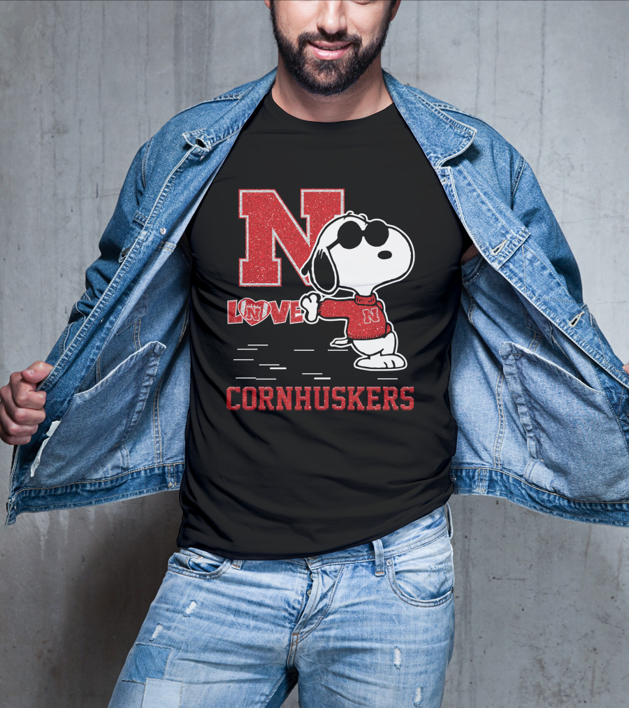 Snoopy Nebraska Cornhuskers Love N T-Shirt