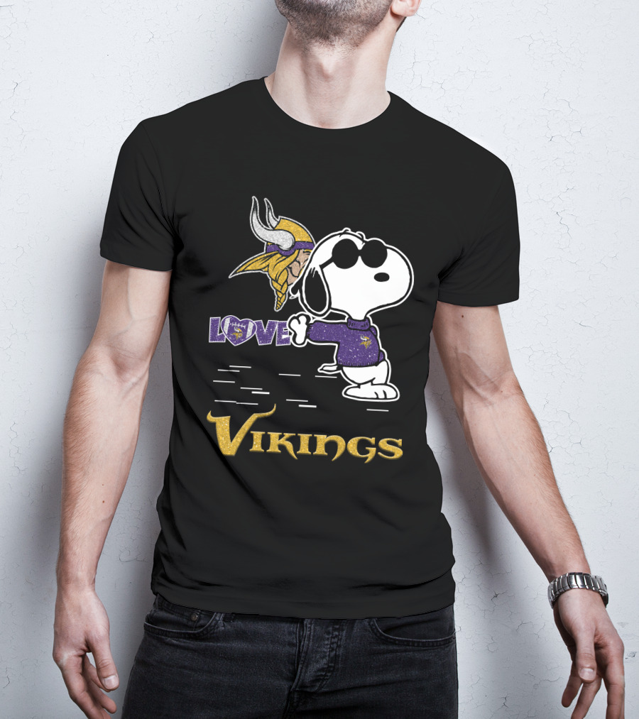 Snoopy Love Minnesota Vikings T-Shirt