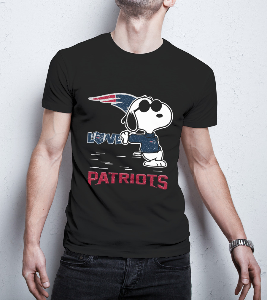 Snoopy Love Patriots New England T-Shirt