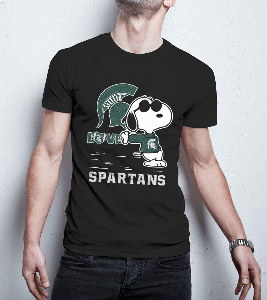 Snoopy Love Michigan State Spartans Emblem With Cool Pose T-Shirt