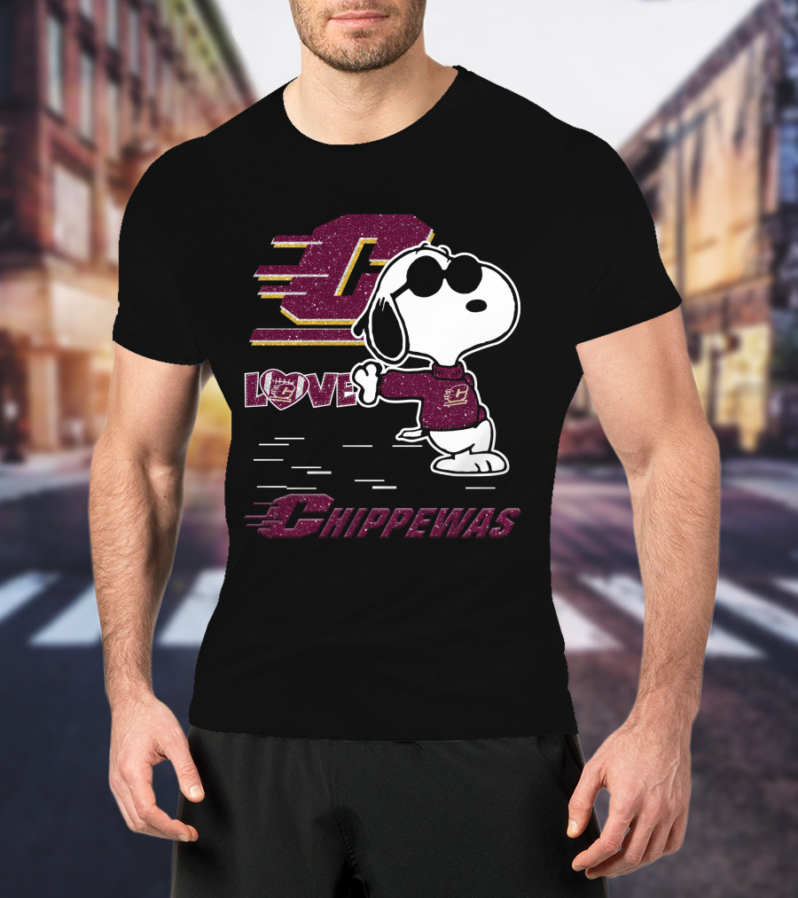 Snoopy Central Michigan Chippewas Love Football T-Shirt