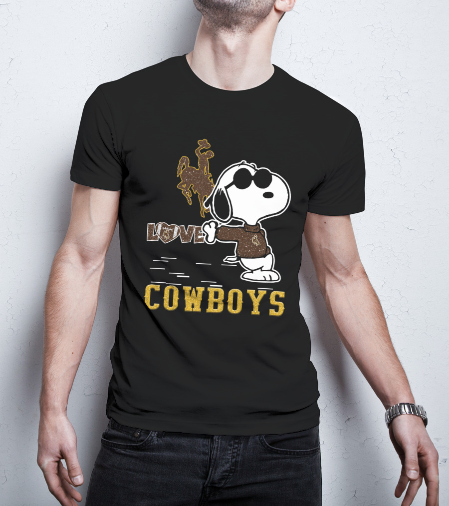 Snoopy Love Wyoming Cowboys Football Peanuts Character T-Shirt