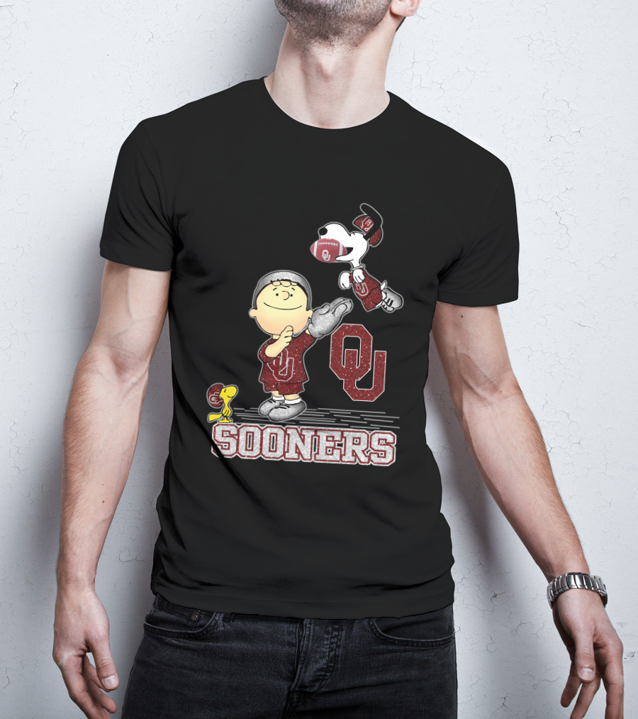 Snoopy OU Sooners Peanuts Football Fan T-Shirt