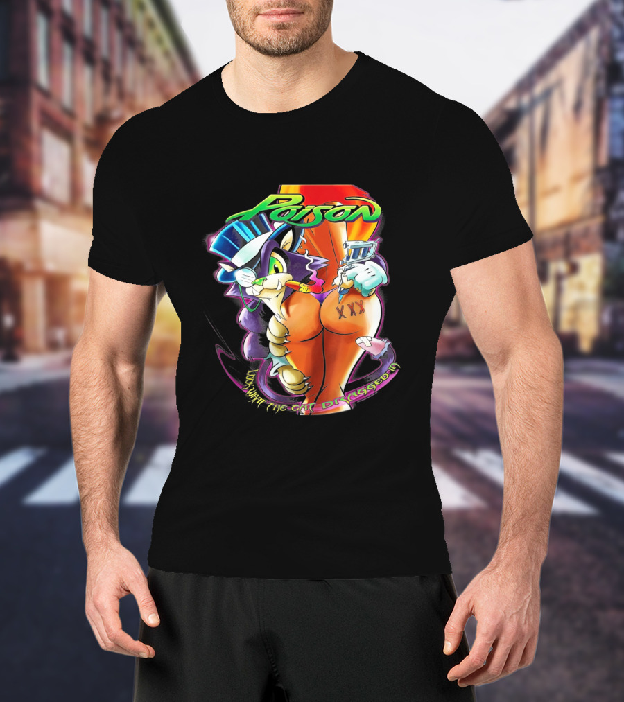 Poison Cartoon Cat Holding Tattoo Gun Text 'Look What The Cat Dragged In' T-Shirt