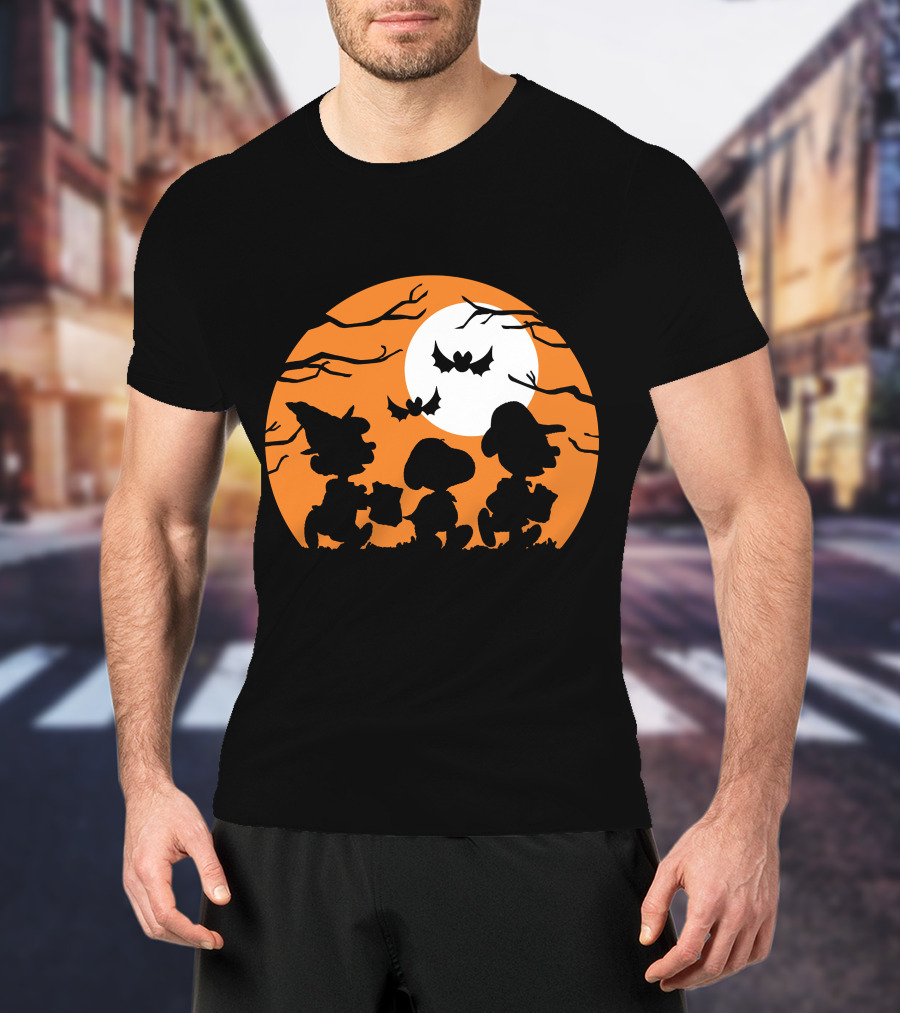 Peanuts Halloween Trick Or Treat Moonlit Bats T-Shirt