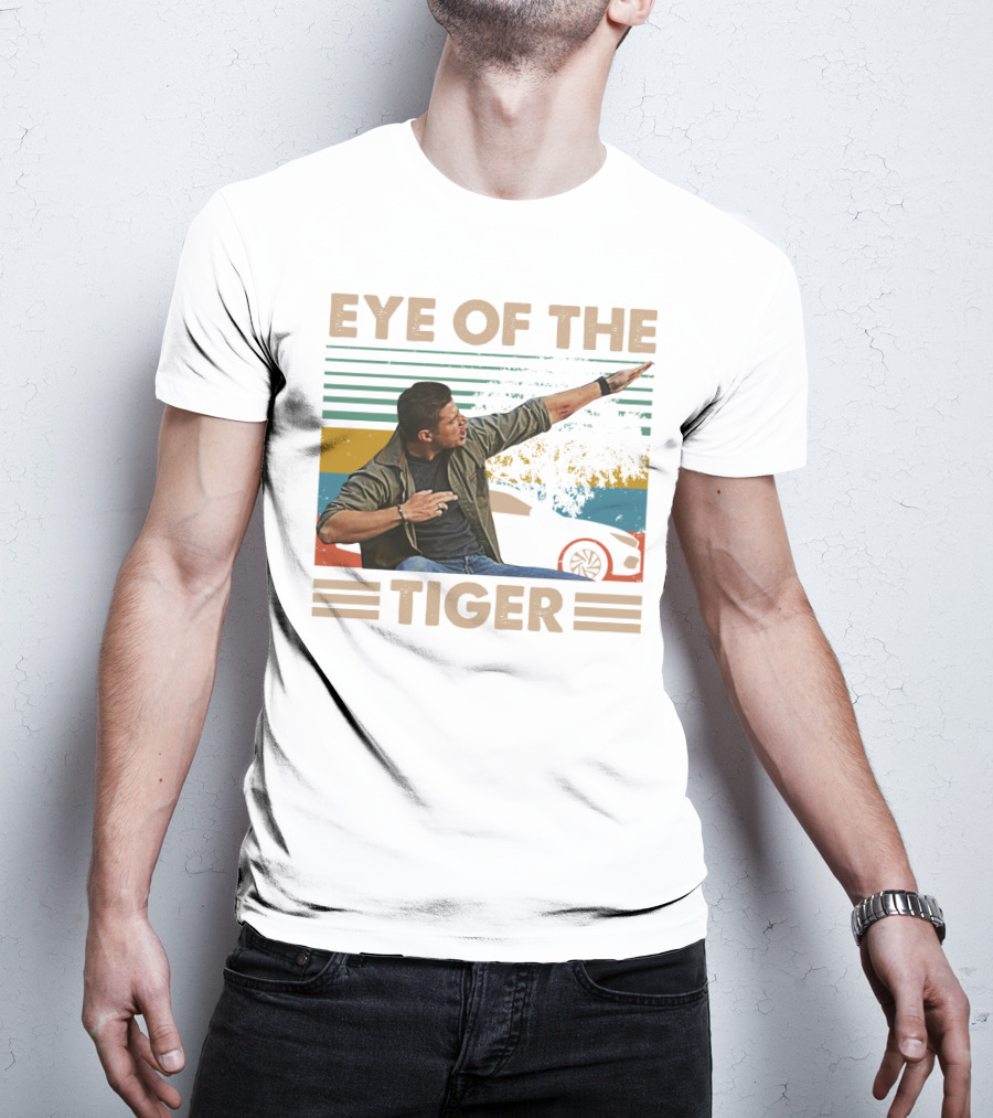 EYE OF THE TIGER Retro Action Pose With Car And Stripes T-Shirt