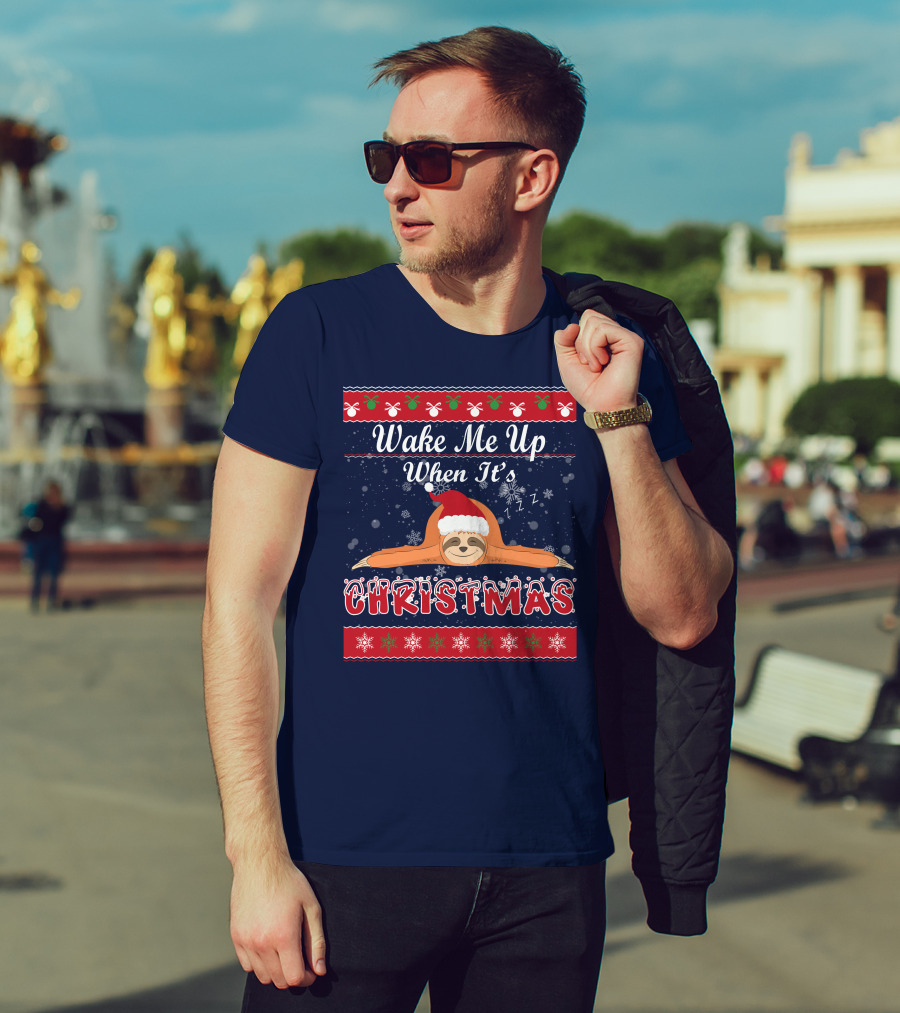 Wake Me Up When It's Christmas Sloth Santa Hat Snowflakes Zzz T-Shirt