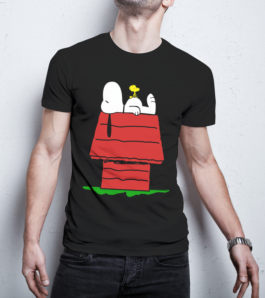 Snoopy And Woodstock Relaxing On Doghouse Roof T-Shirt