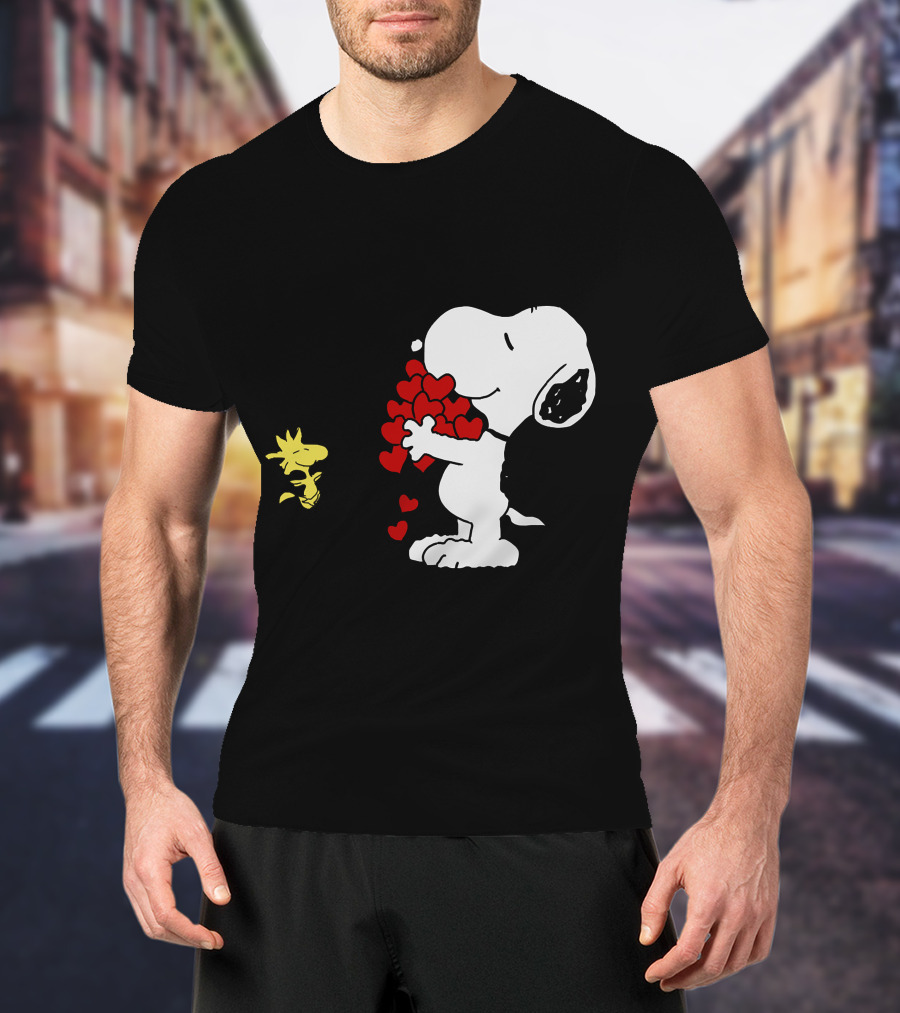 Snoopy Holding Hearts With Woodstock Hugging T-Shirt