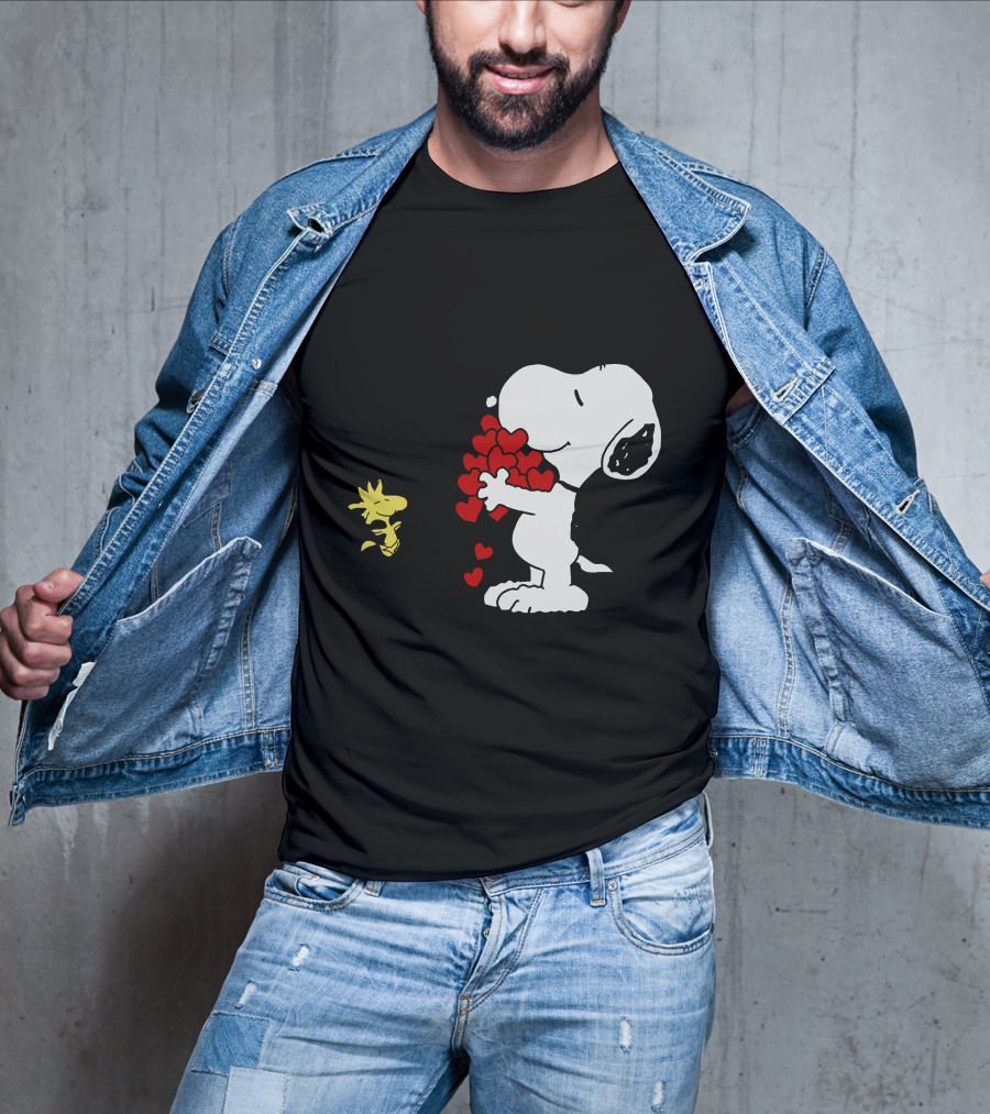Snoopy Holding Hearts With Woodstock Hugging T-Shirt