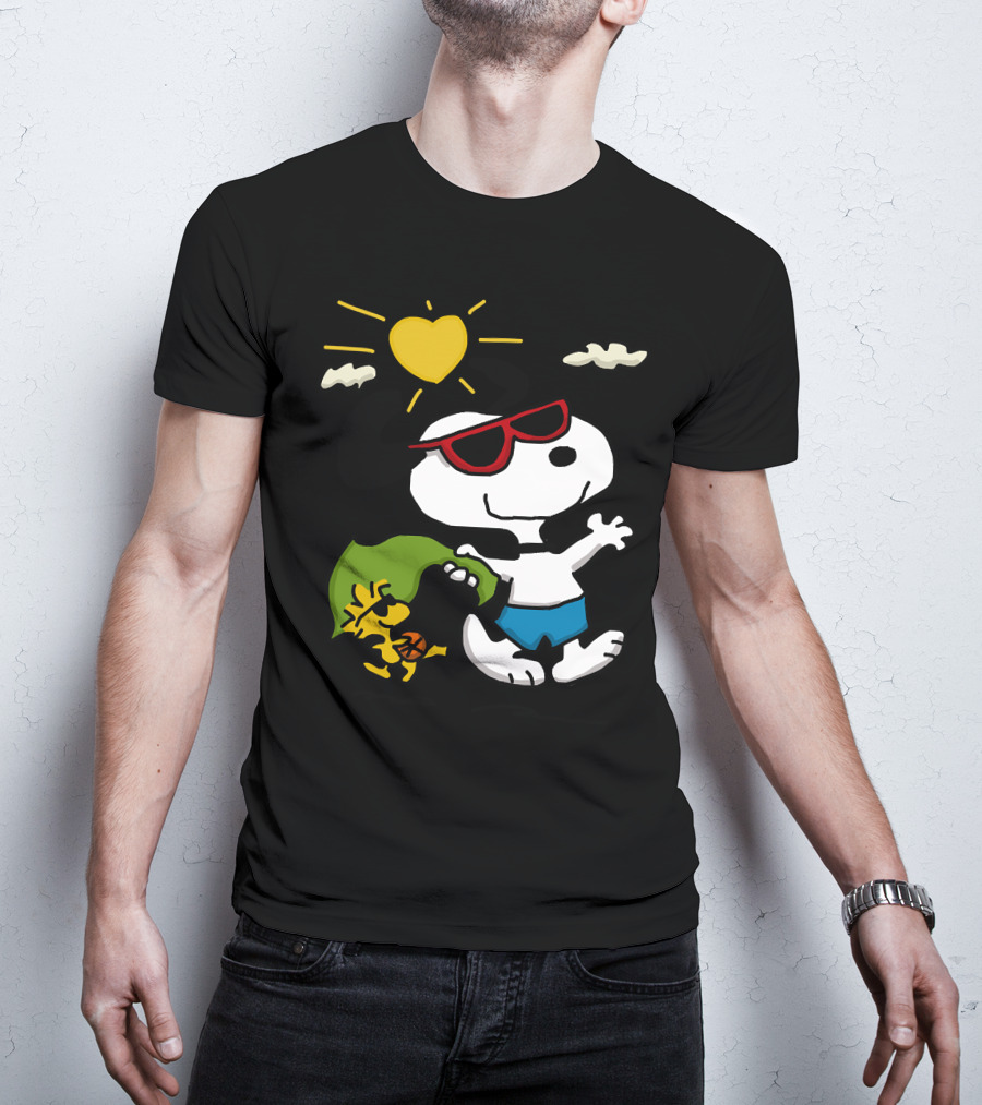 Snoopy And Woodstock Summer Fun Sun Heart Sunglasses T-Shirt