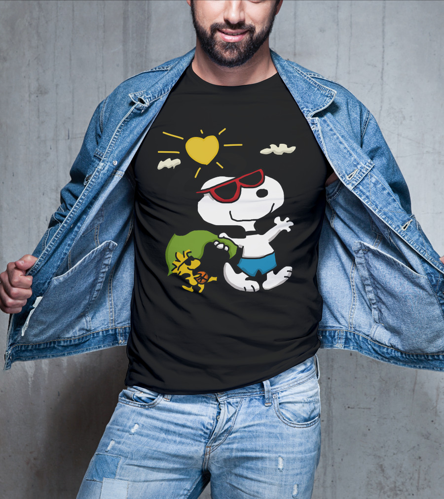 Snoopy And Woodstock Summer Fun Sun Heart Sunglasses T-Shirt