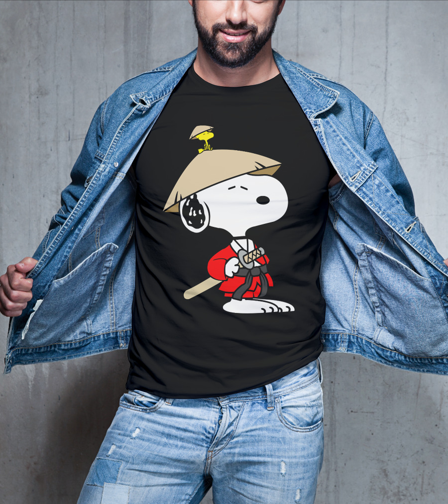 Snoopy Samurai Woodstock Hat Red Kimono Sword T-Shirt