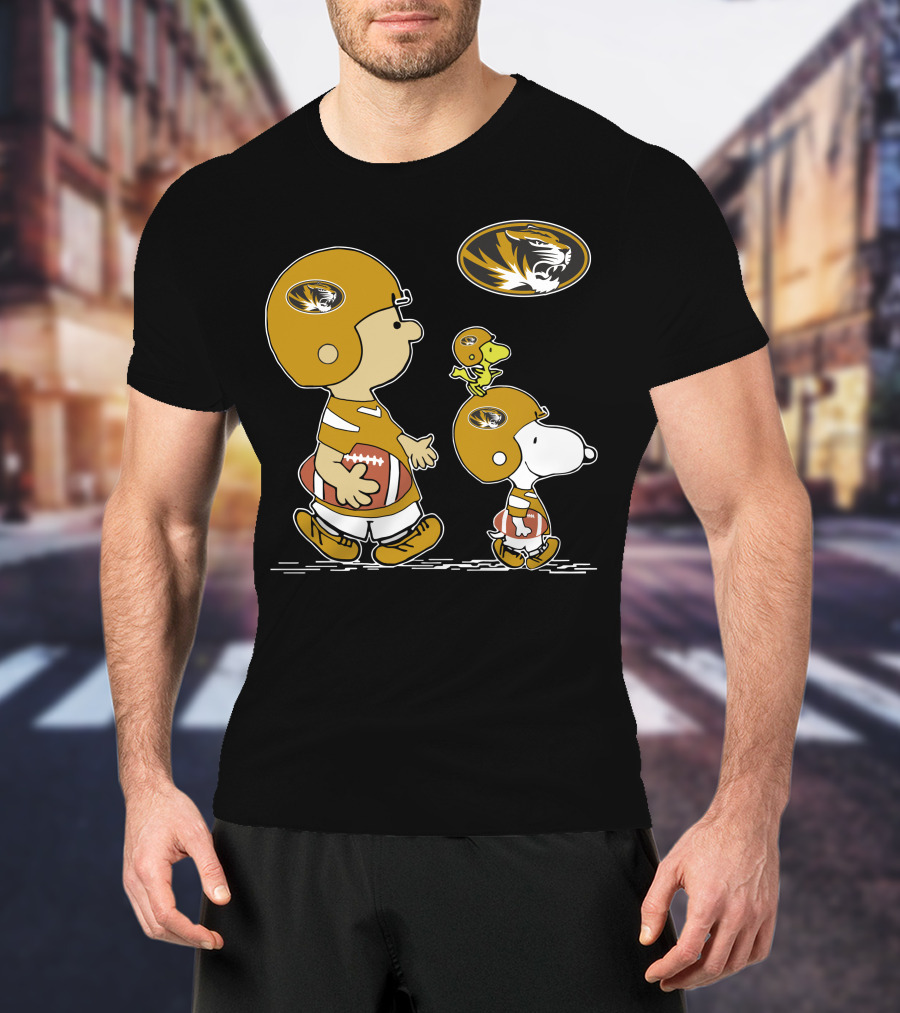 Charlie Brown And Snoopy Missouri Tigers Football Helmet T-Shirt