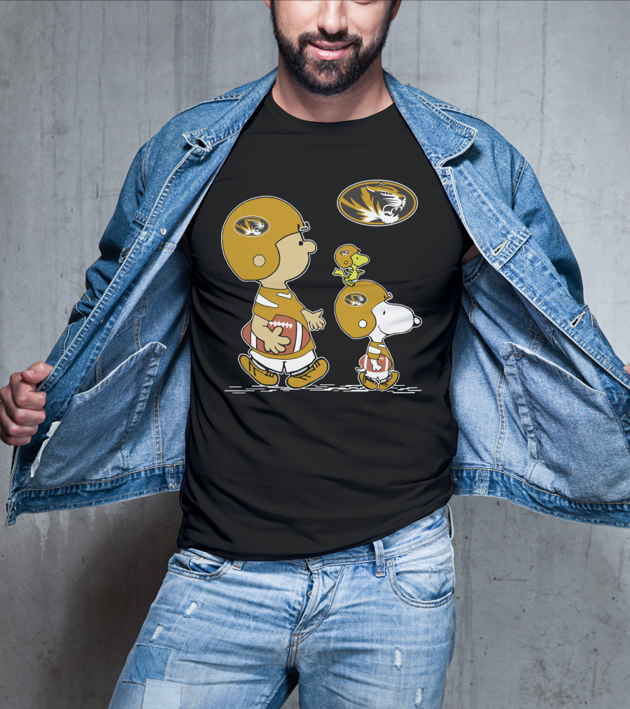 Charlie Brown And Snoopy Missouri Tigers Football Helmet T-Shirt