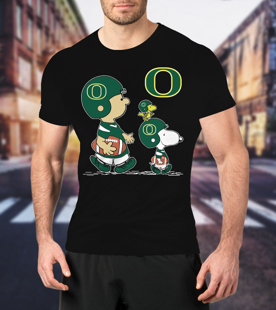 Peanuts Oregon Ducks Football Charlie Brown And Snoopy T-Shirt