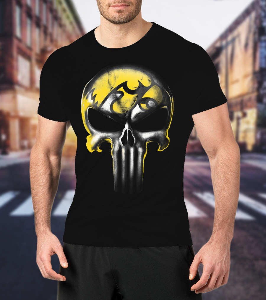 Punisher Skull Iowa Hawkeyes T-Shirt