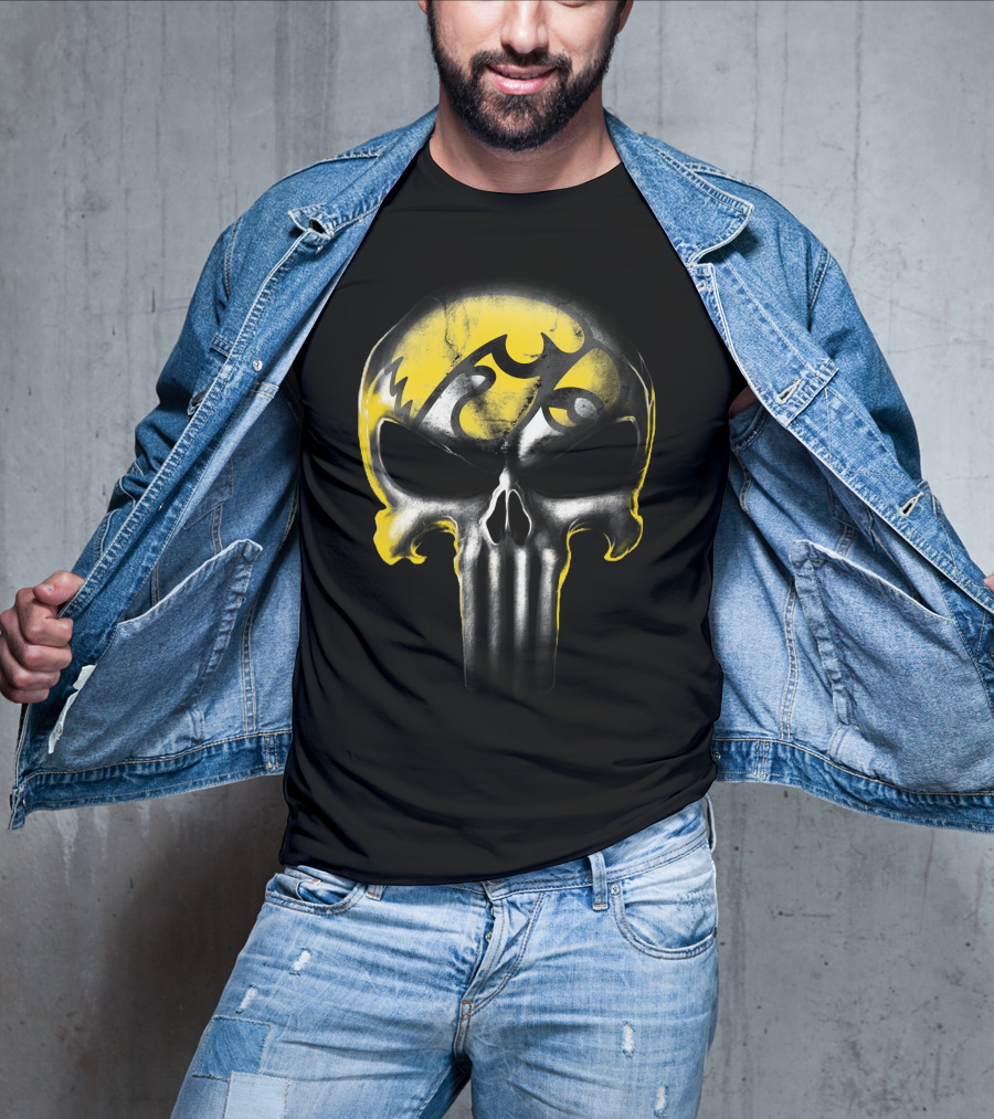 Punisher Skull Iowa Hawkeyes T-Shirt
