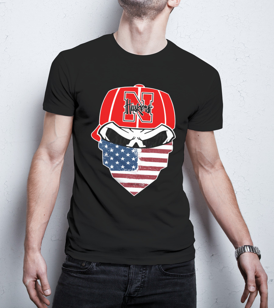 Nebraska Cornhuskers Skuls American Flag Mask N Logo Huskers Hat T-Shirt