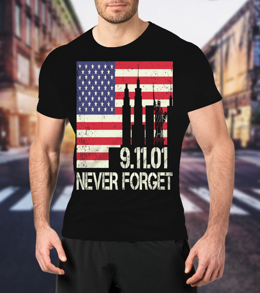 Vintage American Flag 9.11.01 Never Forget Statue Of Liberty And Twin Towers T-Shirt
