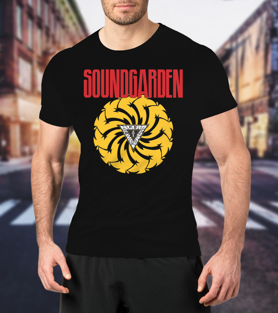 Soundgarden Badmotorfinger Yellow Spiral T-Shirt
