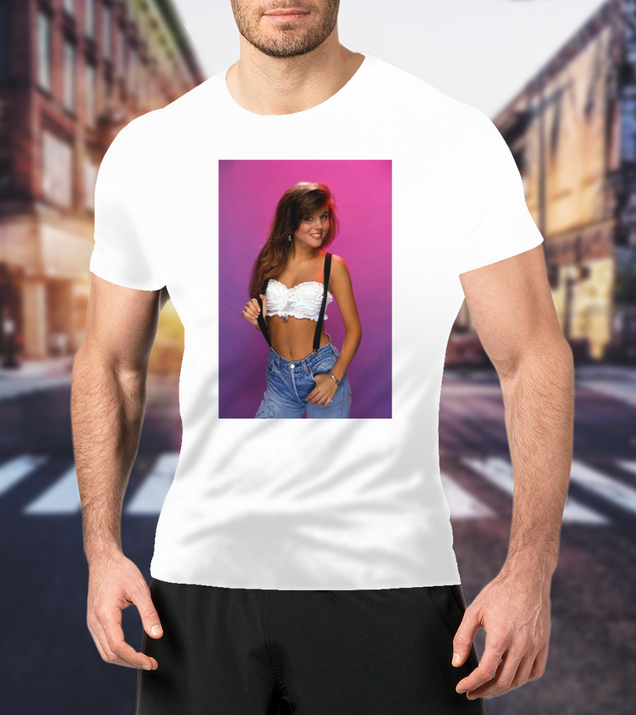 Saved By The Bell Kelly Kapowski 90s T-Shirt