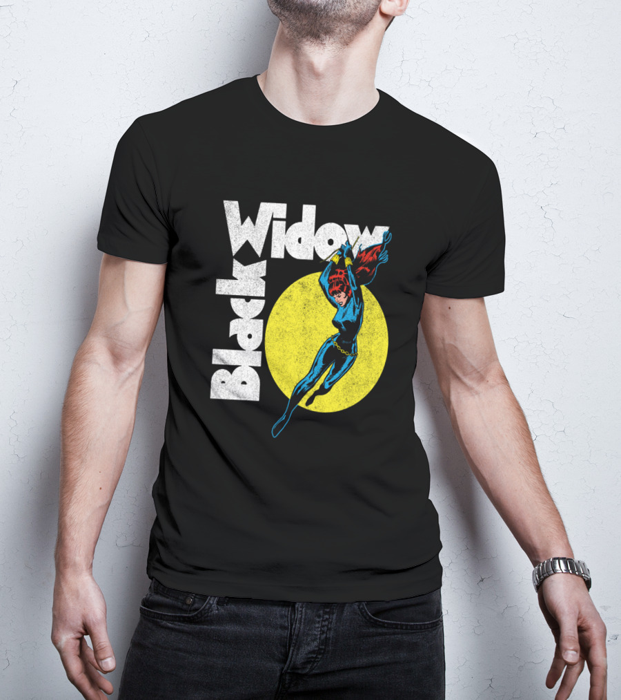 Black Widow Marvel Comic Circle Retro Heroic Pose T-Shirt