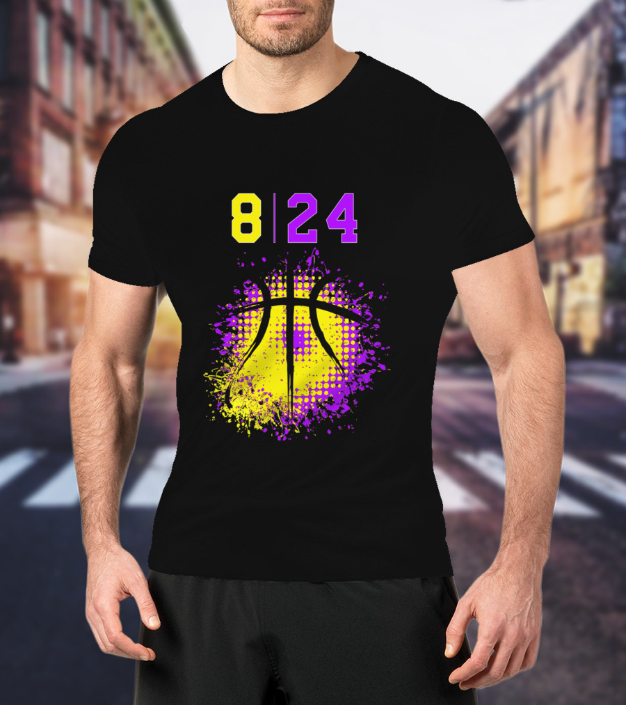 8 24 Basketball August Birthday T-Shirt