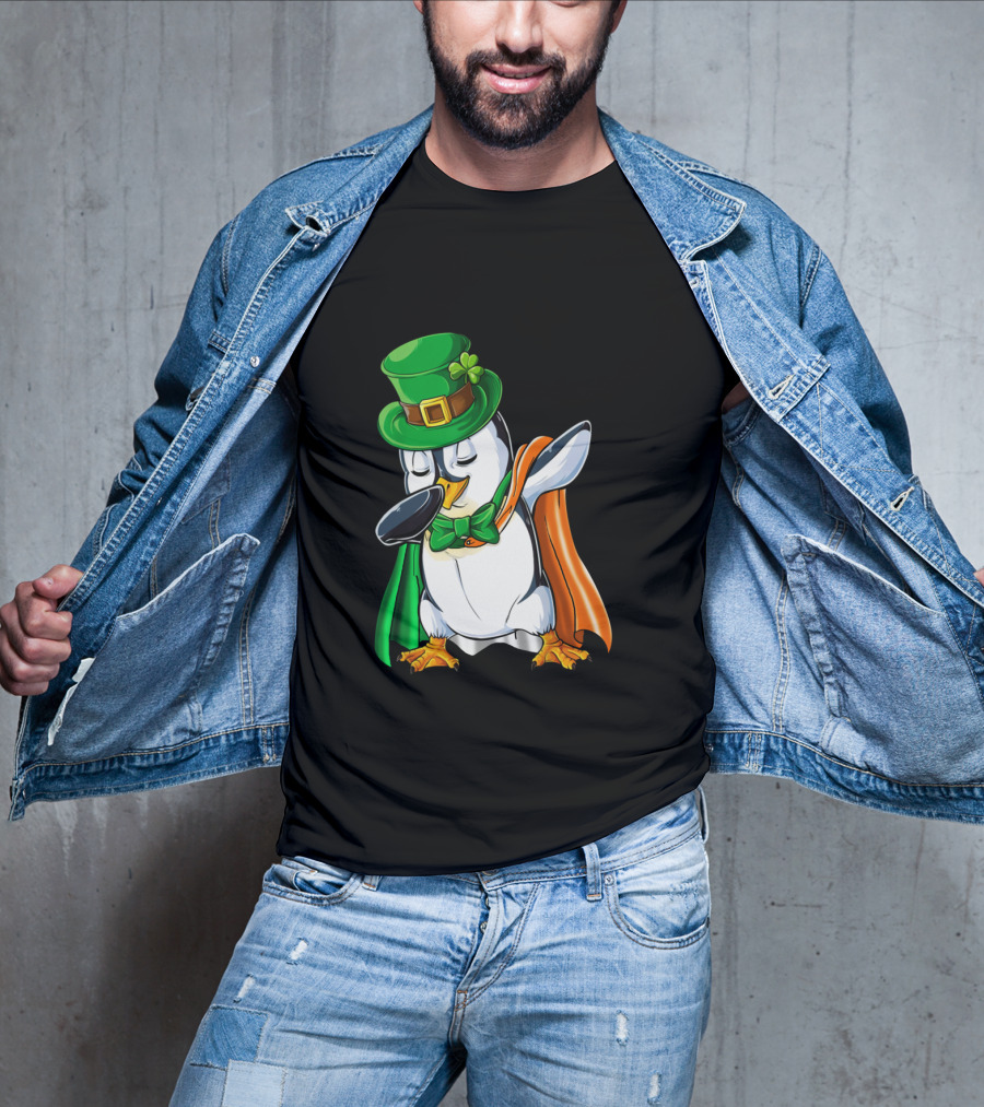 Penguin Dabbing Leprechaun Hat Irish Flag Cape T-Shirt