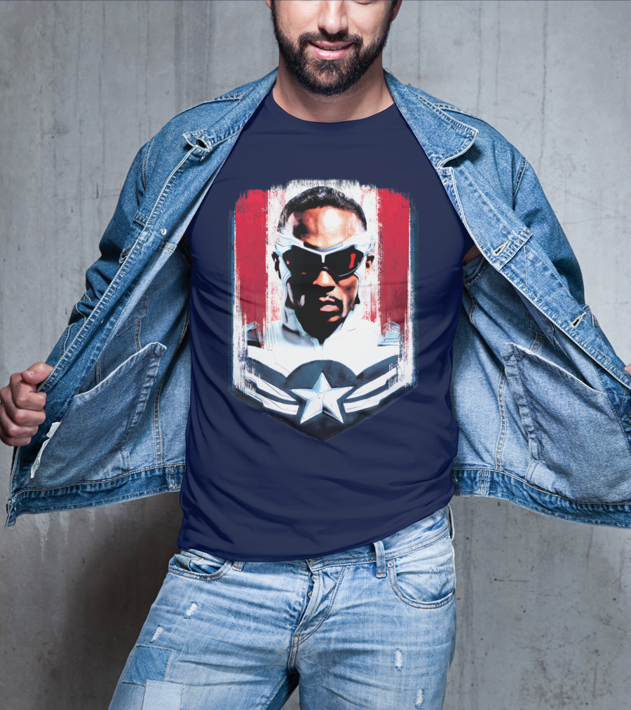 Marvel Captain America Sam Wilson Falcon Soldier Iconic Shield T-Shirt