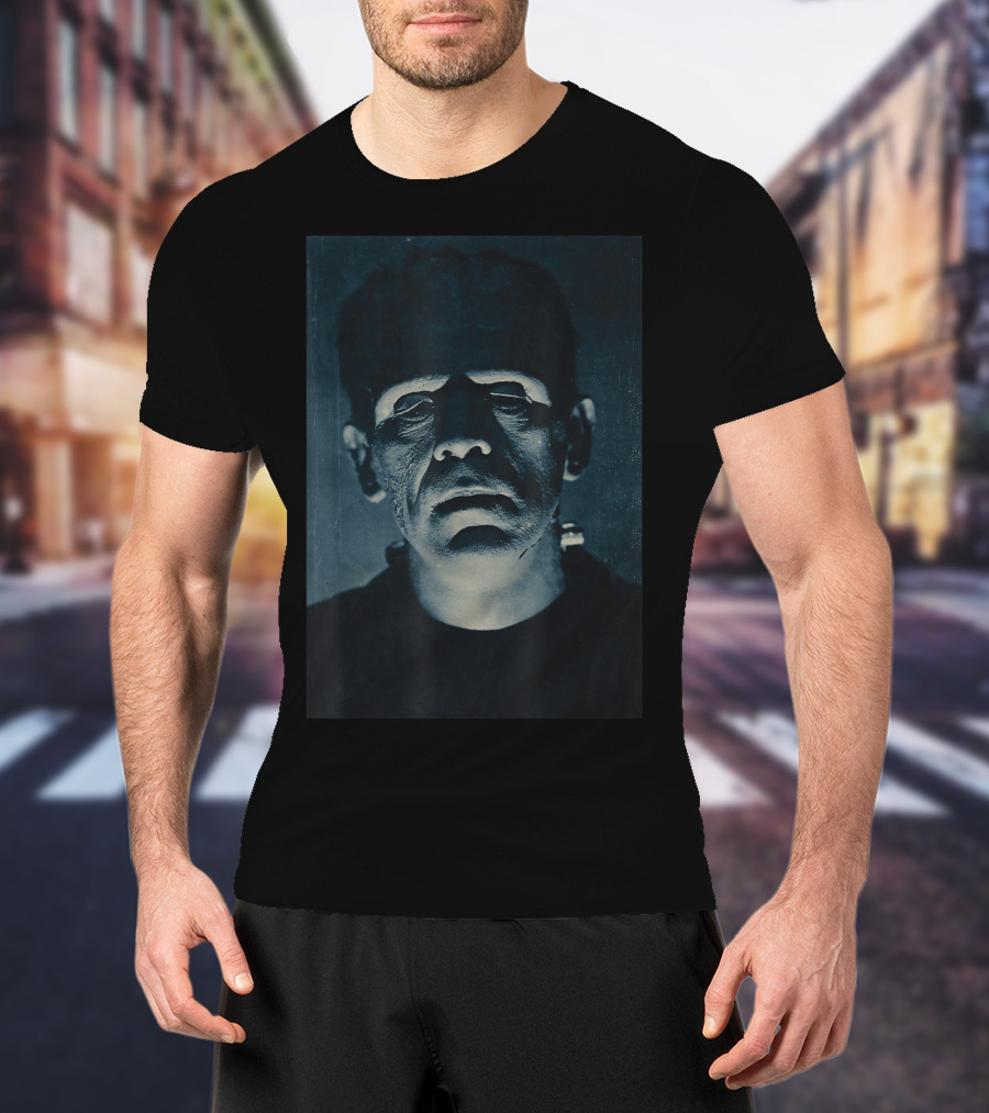 Frankenstein Halloween Horror Vintage Comic Classic Monster Film Image T-Shirt