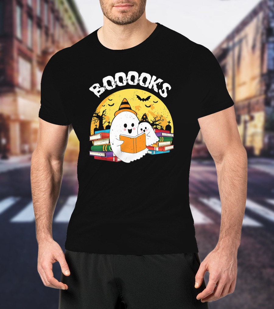 BOOOOKS Ghost With Witch Hat Reading Stacked Books Halloween Moon Bats T-Shirt
