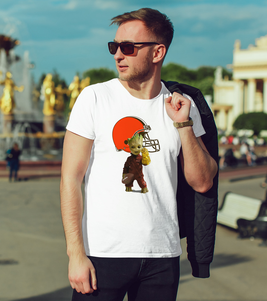 Cleveland Browns Football Groot And Infinity Gauntlet T-Shirt