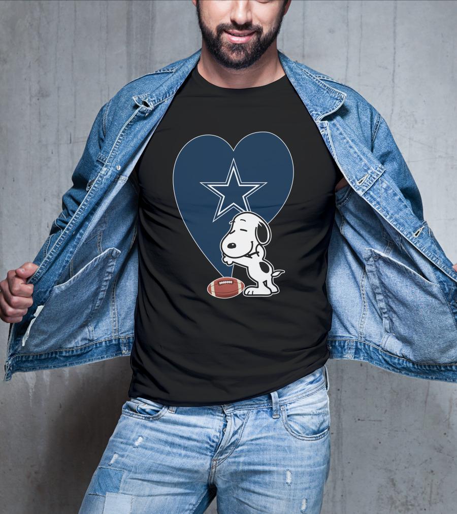 Dallas Cowboys Snoopy Heart Hug Football T-Shirt
